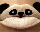 Панда на губах