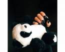 Чёрно-белый маникюр и панда