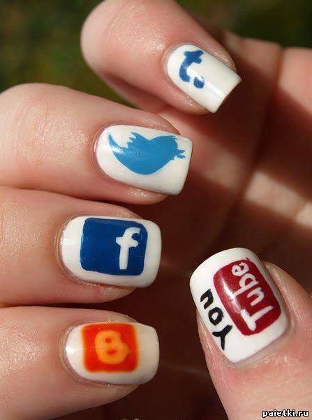 Арт:Значки-логотипы социальных сетей на ногтях