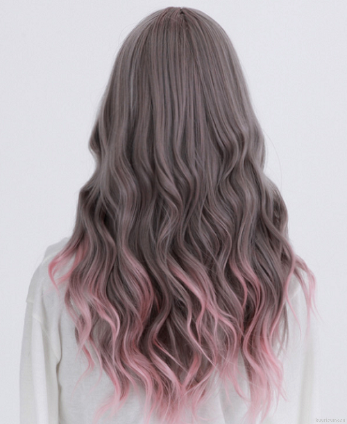 Розовые кончики длинныхь волос