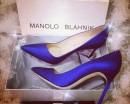 Синие туфли Manolo Blahnik