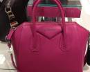 Малинового цвета сумка Живанши (Givenchy)