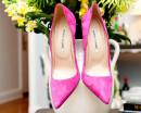Розовые замшевые туфли от Маноло Бланик