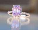 Кольцо с большим розовым бриллиантом