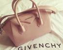 Розовая сумка GIVENCY