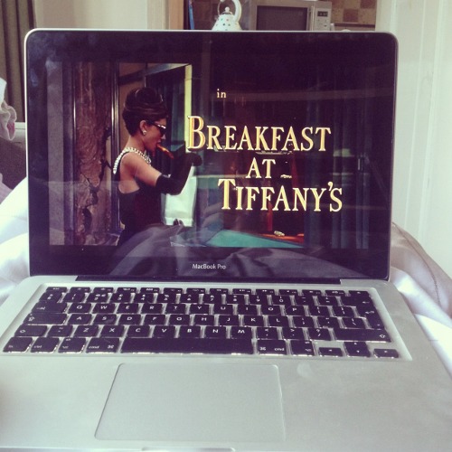 "Завтрак у Тиффани" на ноутбуке