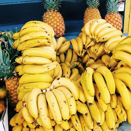 Бананы и ананасы
