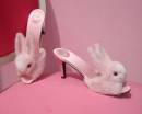 Пушистые комнатные босоножки с кроликами