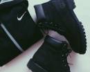 Черные Тимберленд и кофта Nike