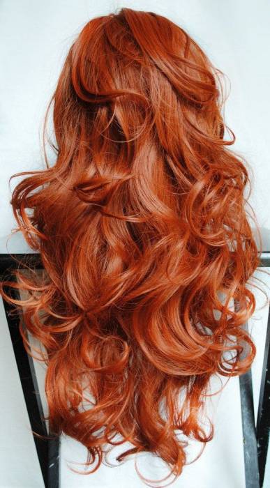 Длинные густые рыжие волнистые волосы