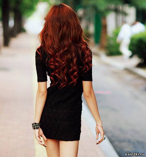 Длинные волнистые волосы цвета Рубин