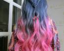 Сердечко из косичек и сине-розовые волосы