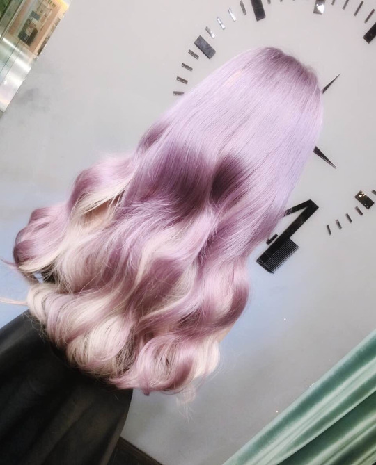 Розово-фиолетовые волосы