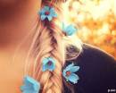 Голубые цветочки во Французской косе
