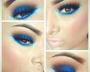 Красивый яркий макияж синими тенями для карих глаз