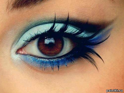 Красивый бирюзово-голубой визаж для карих глаз