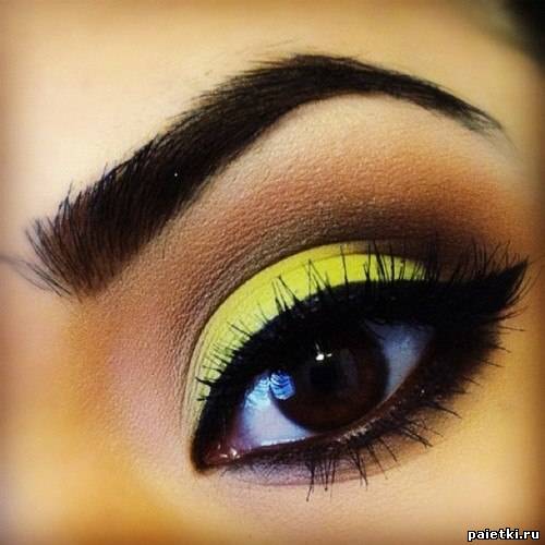 Макияж с желтыми тенями для карих глаз